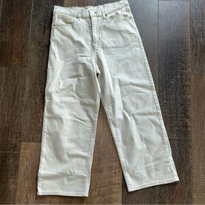 Signature by Levi Strauss Cream High-Rise Loose Crop Jeans